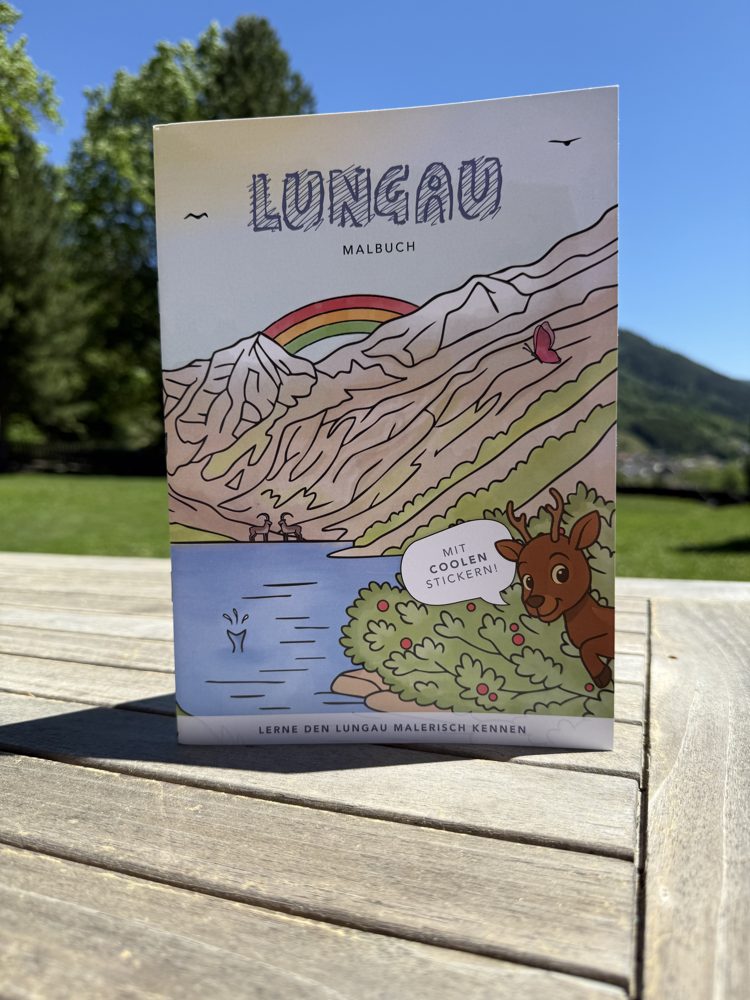 Cover des Malbuchs Lungau mit Berglandschaft und Hirsch-Illustration